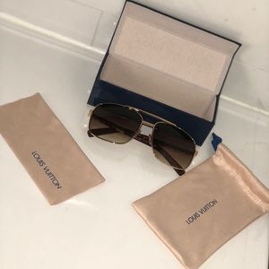 Louis Vuitton Evidence Aviator Sunglasses